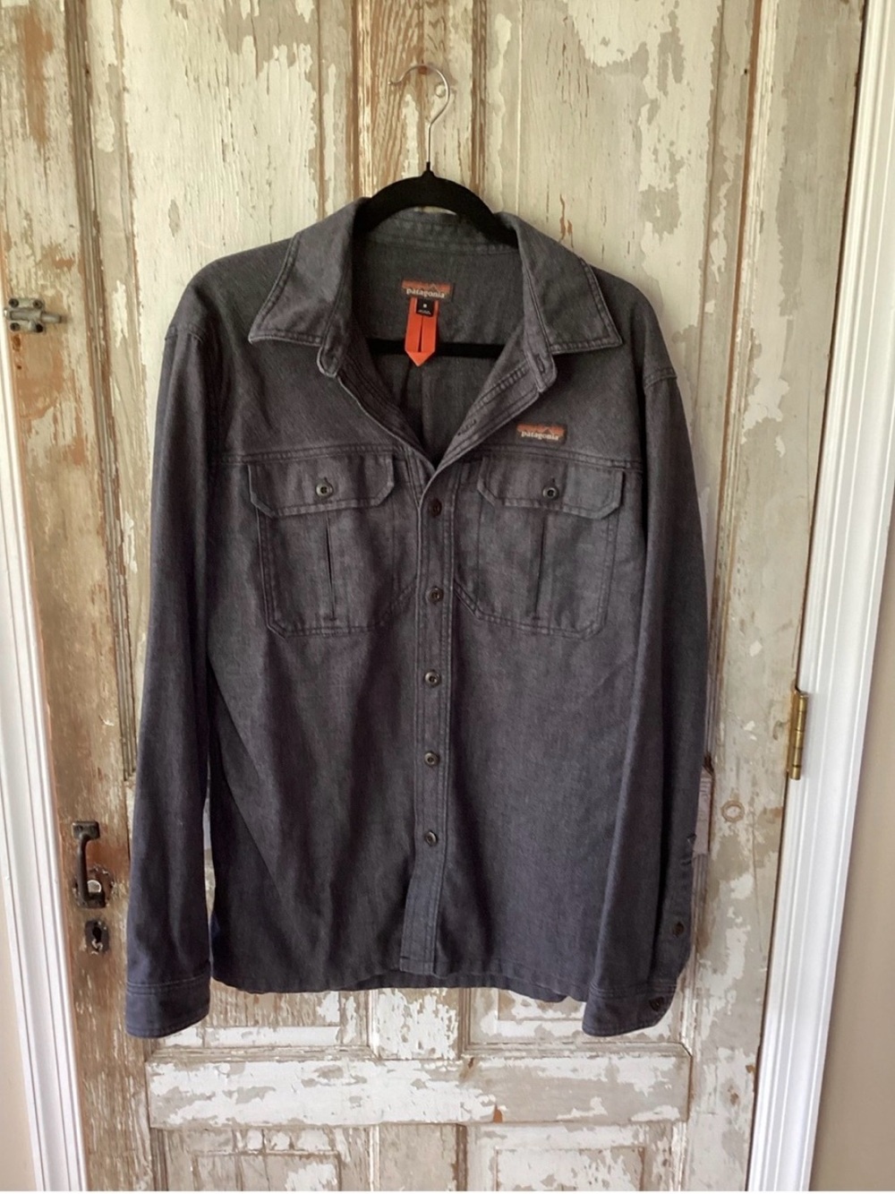 Patagonia Men's Farrier's Shirt - M - color ink black - more of a black grey
